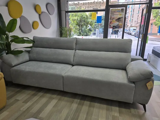 Imagen SOFA LINEAL REGINA ASIENTOS DESLIZANTES 120CM RESPALDO RELAX