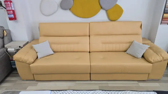 Imagen SOFA LINEAL ASIENTOS EXTRAIBLES MOTORIZADOS 305CM